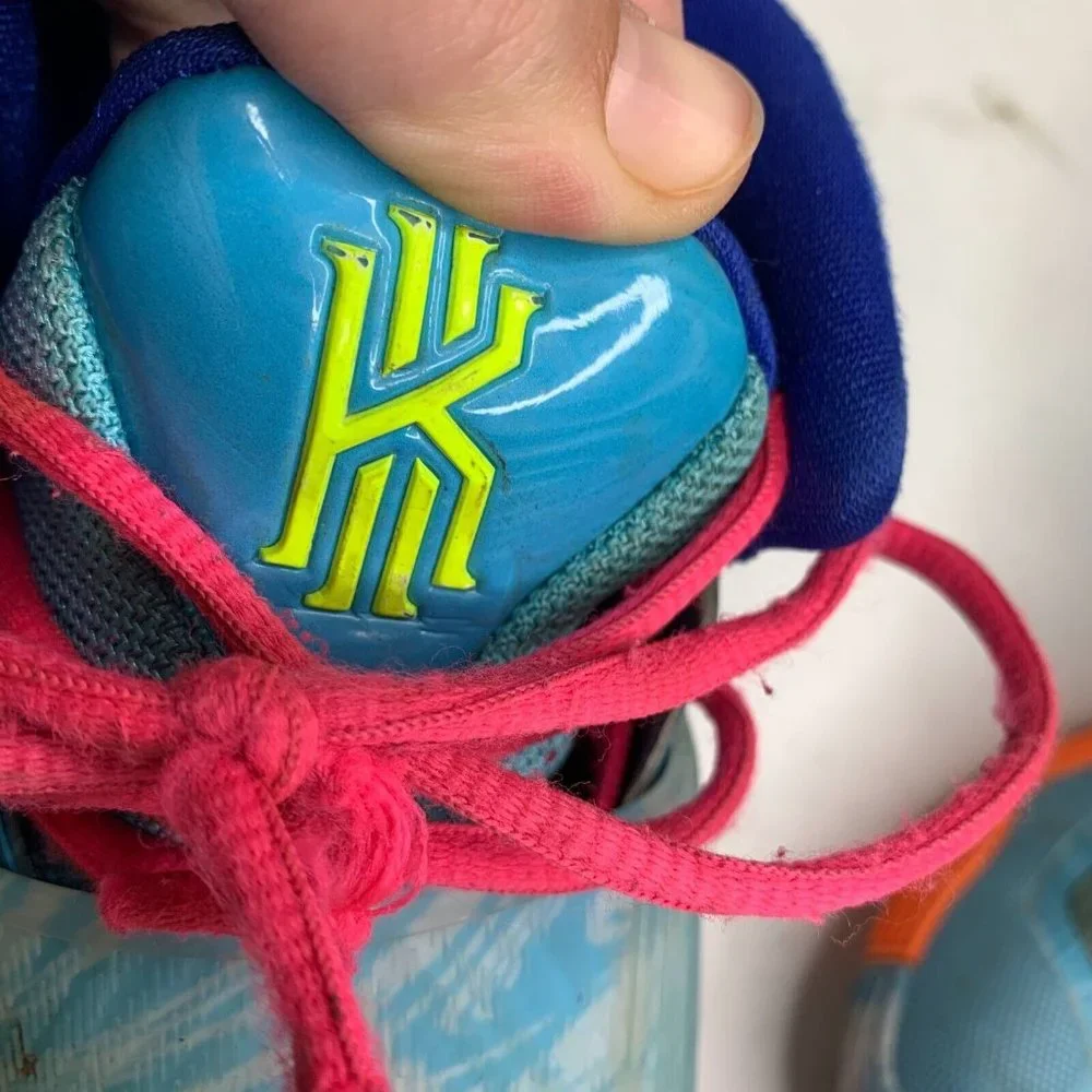 Nike Boys 7Y Blue Kyrie 6 GS Pool Lace Up Mid Top Basketball Shoes CZ4686-409 - Picture 7 of 10